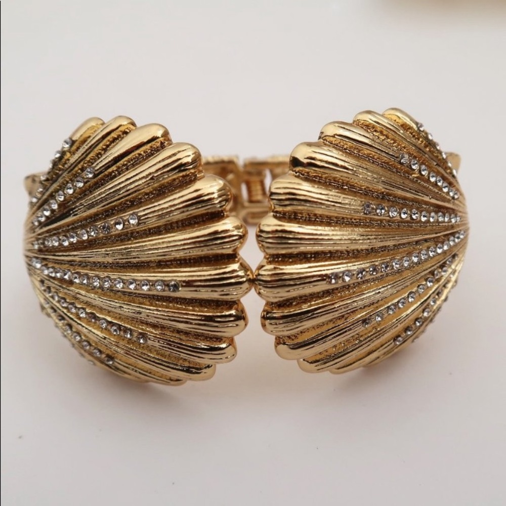LILLY PULITZER hinged shell cuff bracelet